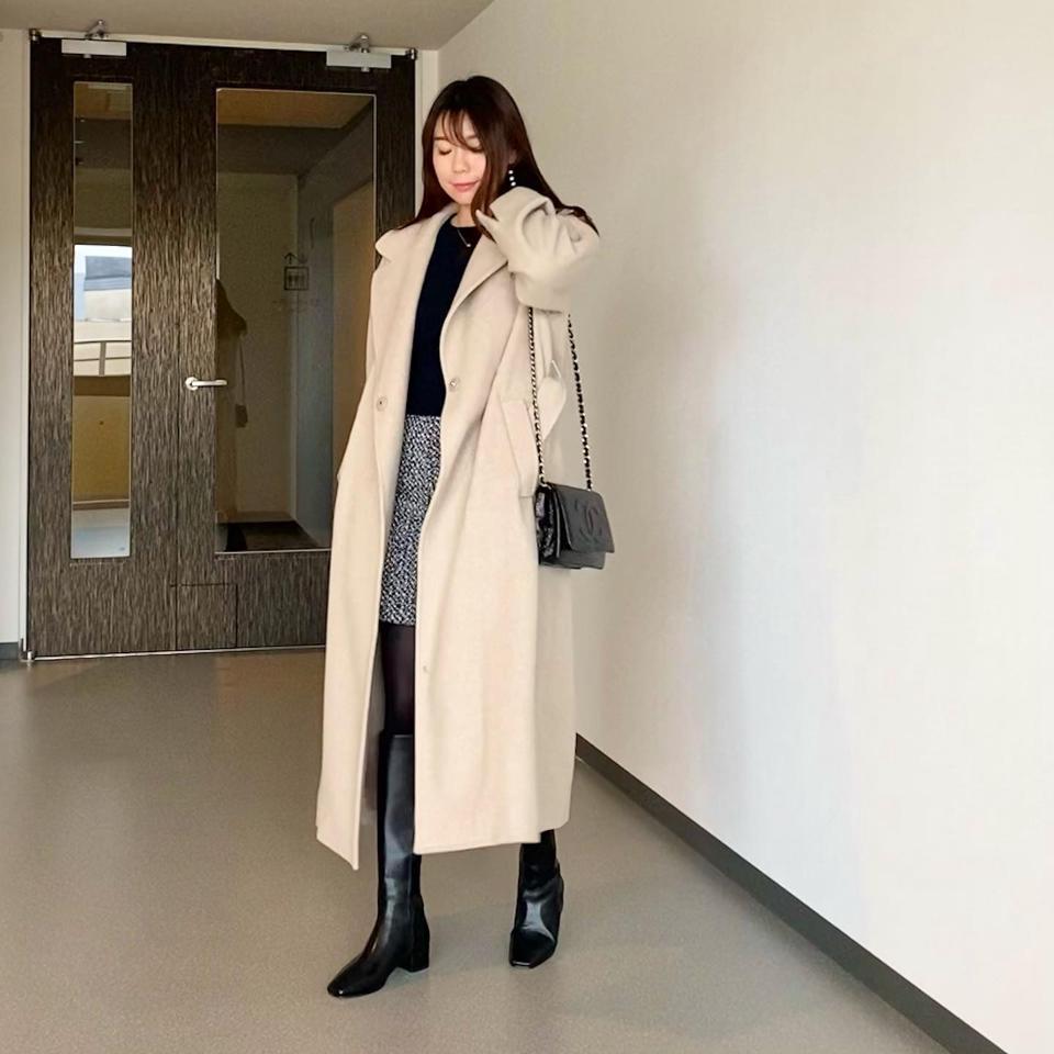 Emyeee F Dholic ディーホリック の 只今10 Off スクエアロングブーツ 全2色 S レディース Sho 韓国 ファッション シューズ 靴 ブーツ 膝下 膝下 レザー調 合皮 スリム 光沢 スクエアトゥ ブロックヒール 歩きやすい 穿きやすい ミドルヒール