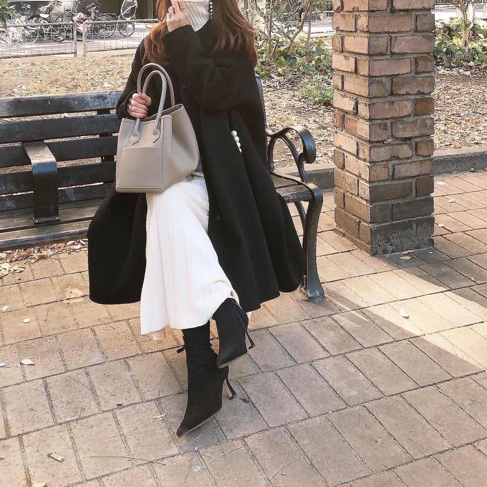 Erii Zakka Box ザッカボックス の 今だけ50 Off ゆるシルエットタートルニット レディース トップス ニット タートルニット ハイネック ブラック アイボリー 杢グレー をあわせたコーディネート Parte